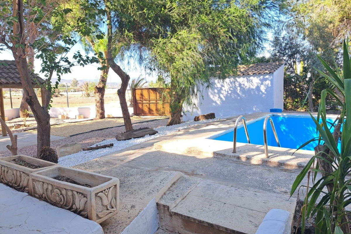 Resale - Villa - Orihuela Costa - Desamparados-Hurchillo-Torremendo