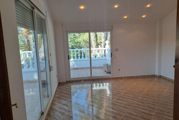 Resale - Villa - Orihuela Costa - Desamparados-Hurchillo-Torremendo