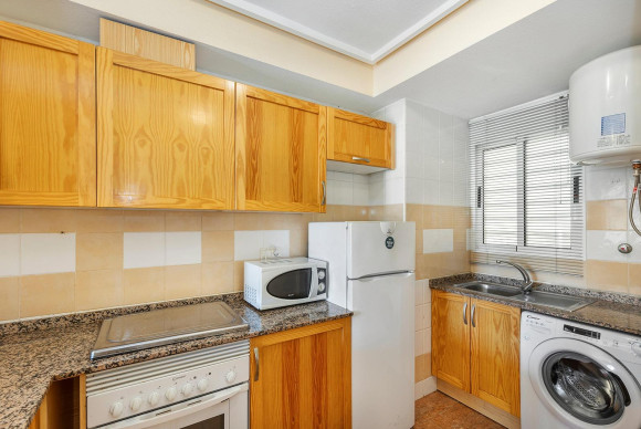 Resale - Apartment  - Torrevieja - Centro