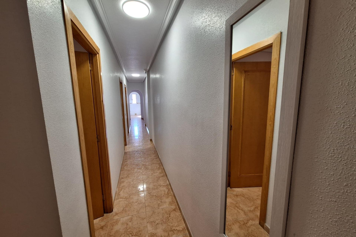 Lange Termijn Verhuur - Appartement  - Torrevieja - Centro