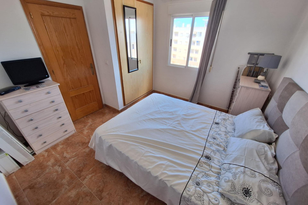 Long Term Rental - Apartment  - Torrevieja - Playa de los locos