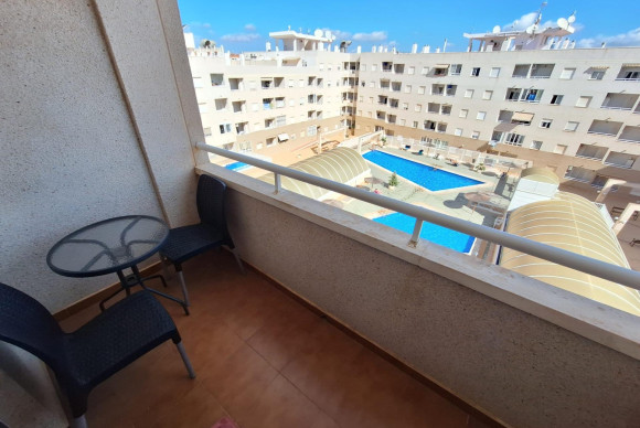 Lange Termijn Verhuur - Appartement  - Torrevieja - Playa de los locos