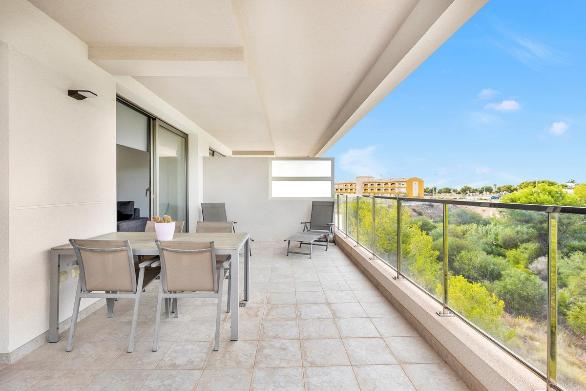 Resale - Apartment  - Orihuela Costa - Los Dolses