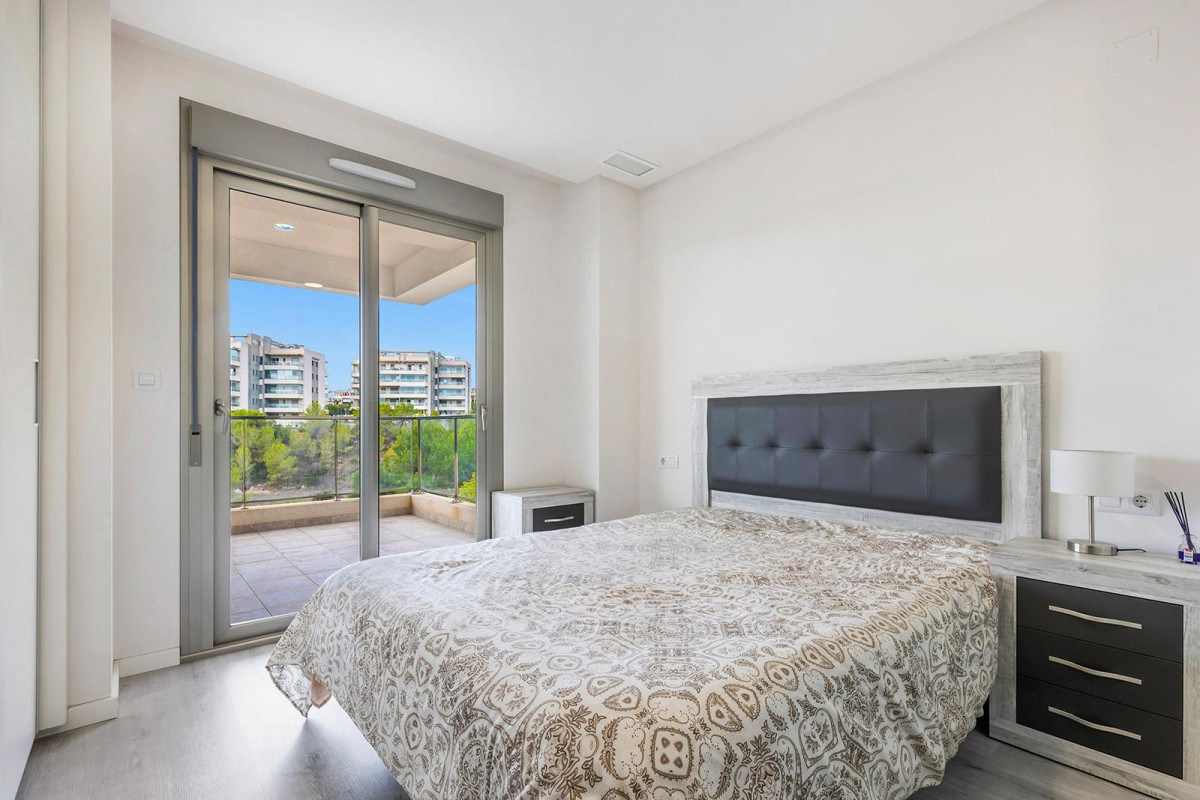 Resale - Apartment  - Orihuela Costa - Los Dolses