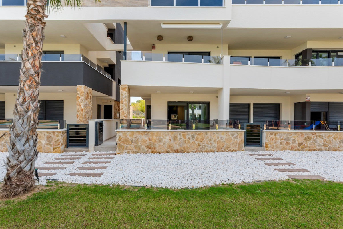 Resale - Apartment  - Orihuela Costa - Los Altos