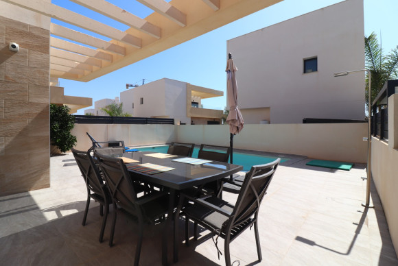 Reventa - Detached Villa - Los Montesinos - La Herrada