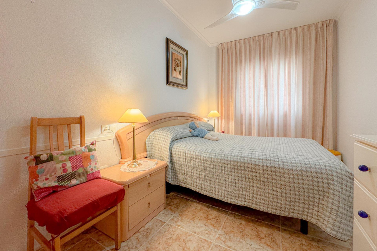 Resale - Apartment  - Torrevieja - Playa del cura