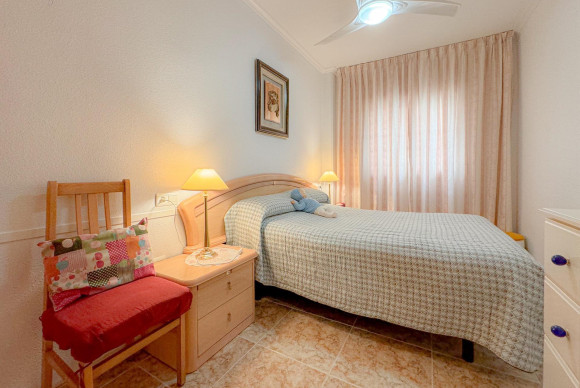 Resale - Apartment  - Torrevieja - Playa del cura