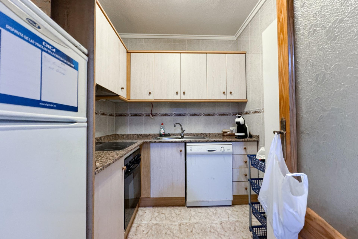 Resale - Apartment  - Torrevieja - Playa del cura