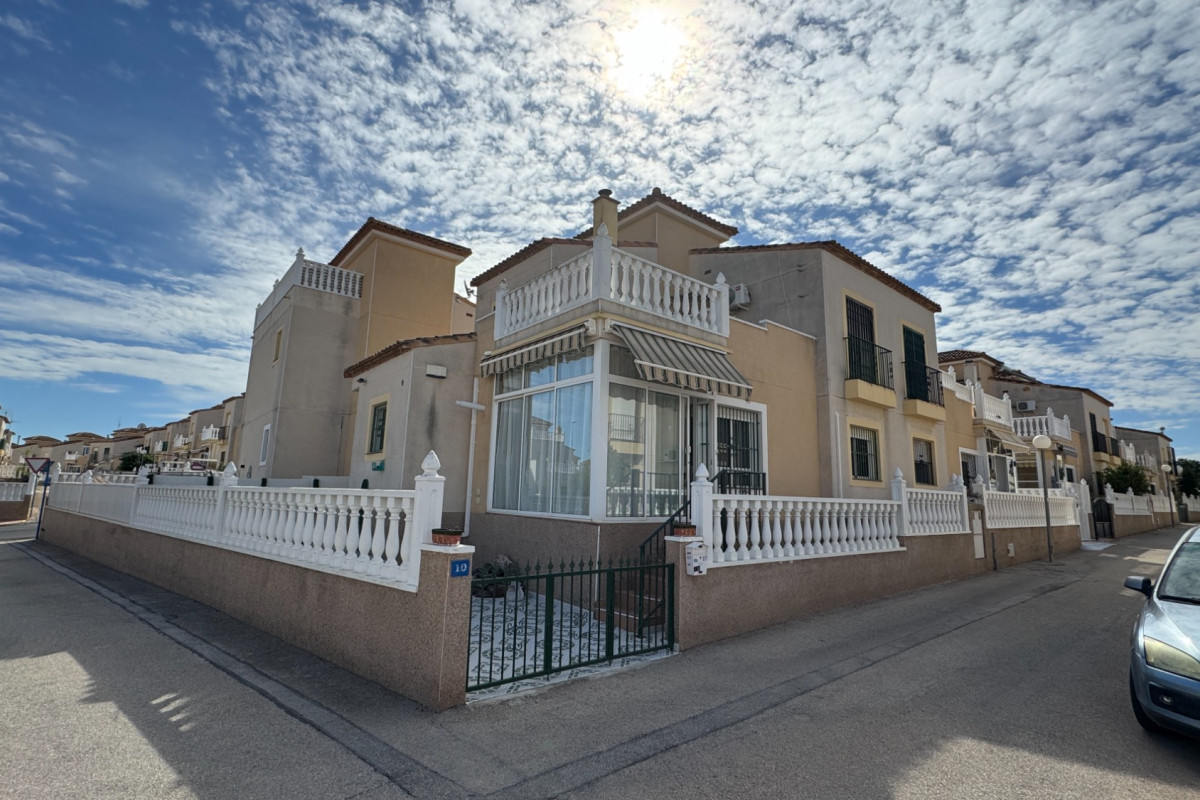 Herverkoop - Half Vrijstaande Woning - Algorfa - Montebello