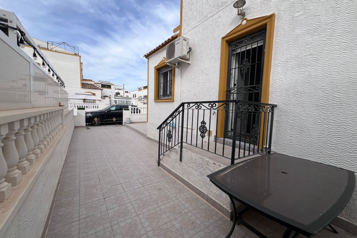 Resale - Townhouse - Orihuela Costa - Entre Naranjos Vistabella