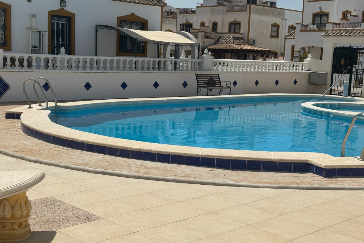 Resale - Townhouse - Orihuela Costa - Entre Naranjos Vistabella