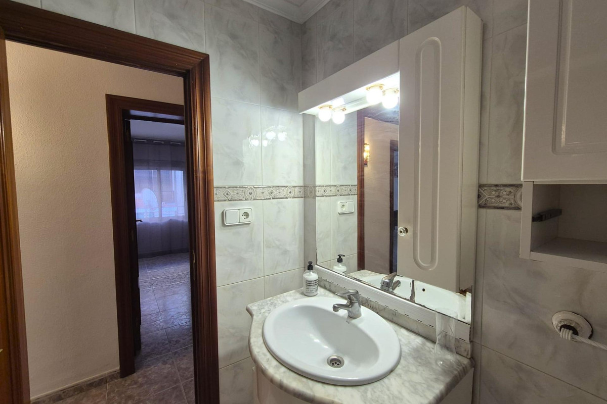 Alquiler a largo plazo - Apartamento / piso - SAN JUAN ALICANTE - Virgen del remedio