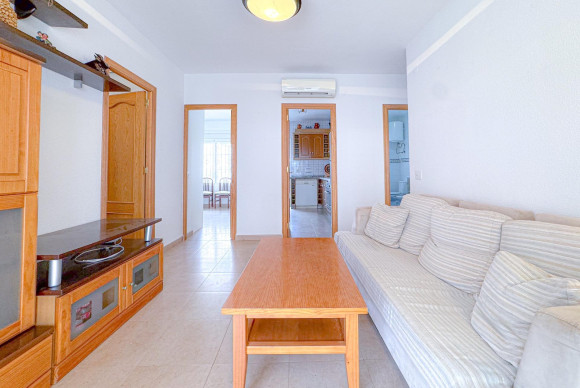 Resale - Apartment  - Torrevieja - La Mata pueblo