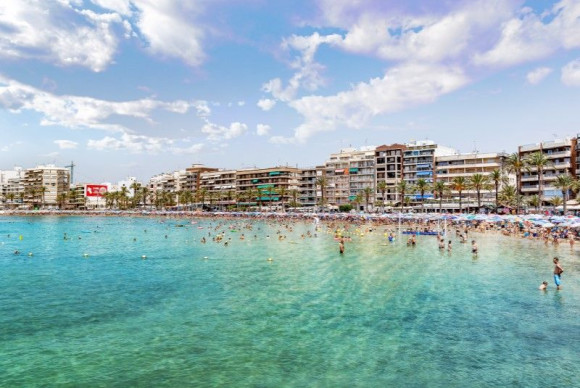 Resale - Apartment  - Torrevieja - Playa del cura