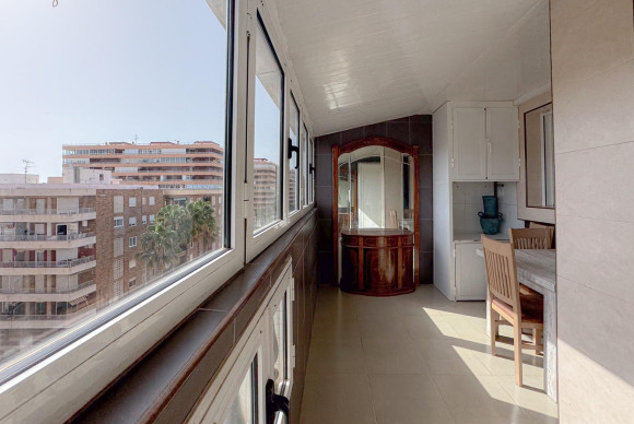 Resale - Apartment  - Torrevieja - Acequion