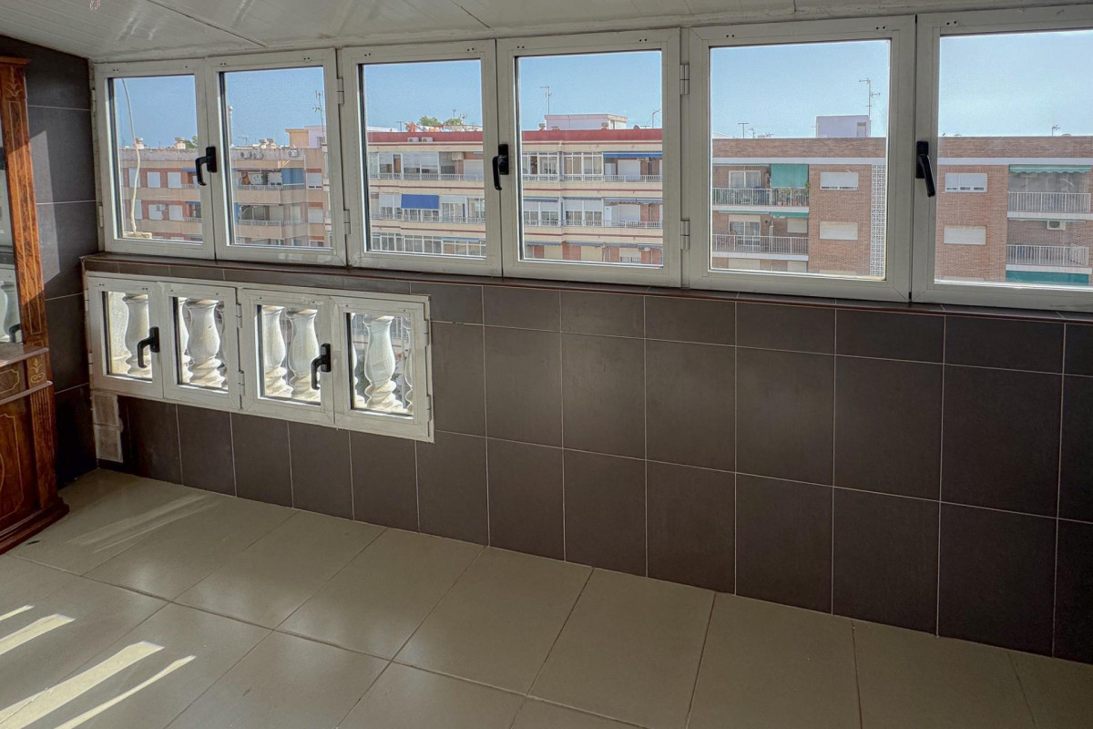 Resale - Apartment  - Torrevieja - Acequion