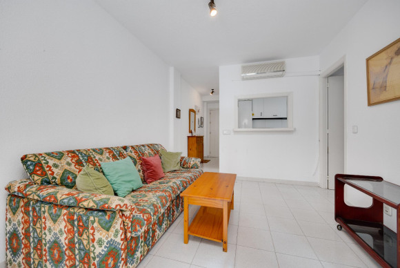 Resale - Apartment  - Torrevieja - playa de los naufragos