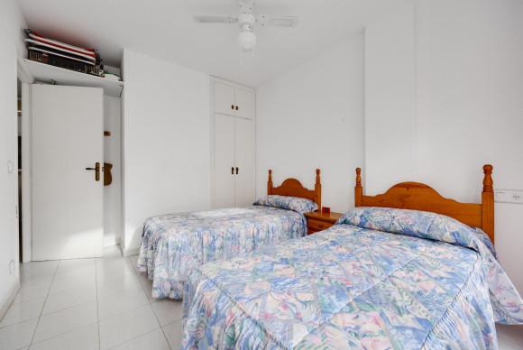 Resale - Apartment  - Torrevieja - playa de los naufragos