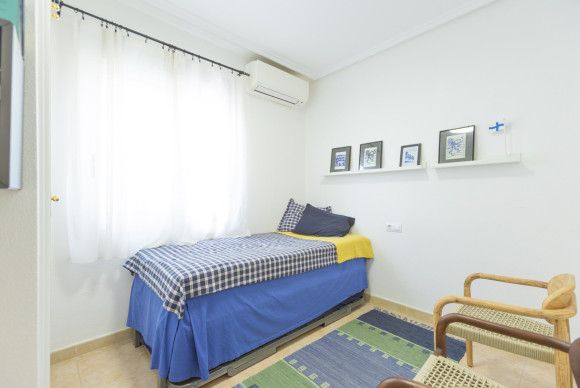 Resale - Apartment  - Torrevieja - Aguas Nuevas