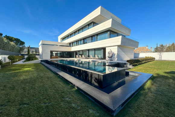 Herverkoop - LUXE VILLA - Madrid - Valdemarin