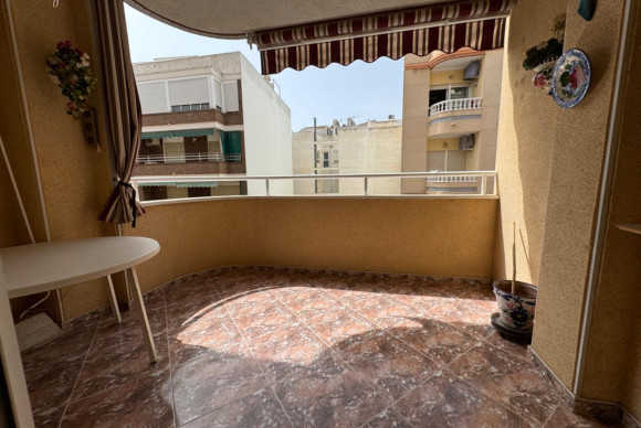 Reventa - Apartamento / piso - Torrevieja - Playa del cura