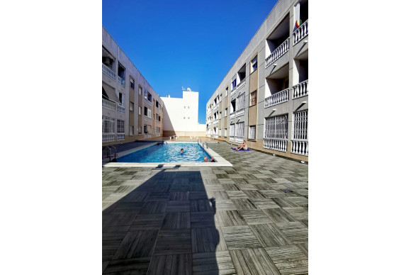 Resale - Apartment  - Torrevieja - Centro