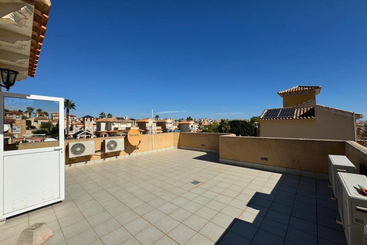 Revente - Villa - Orihuela Costa - Lomas de Campoamor-Las Ramblas