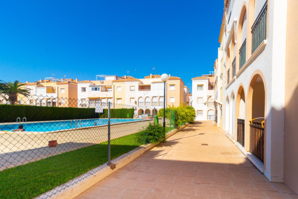 Resale - Bungalow - Torrevieja - Playa de los Naufragos