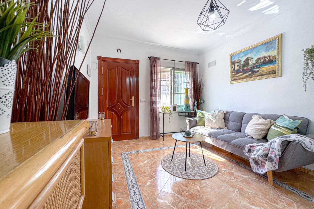 Resale - Apartment  - Torrevieja - Los Frutales