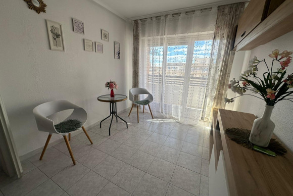 Reventa - Apartamento / piso - Torrevieja - El molino