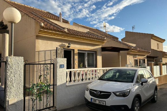 Revente - Detached House / Villa - Ciudad Quesada