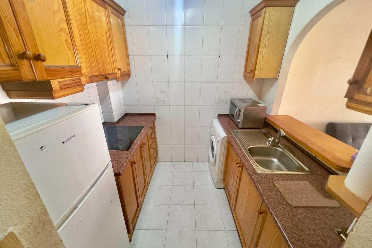 Resale - Apartment  - Torrevieja - Playa del cura