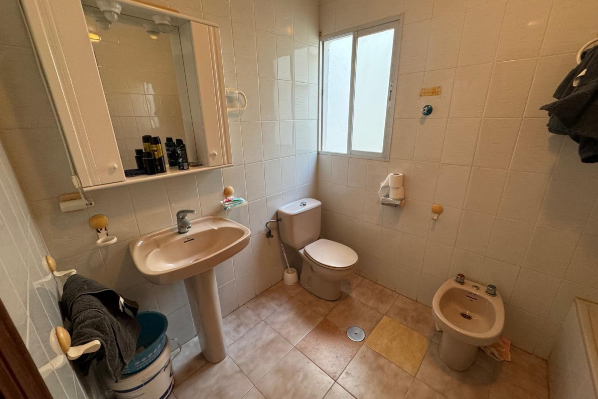 Resale - Apartment  - Torrevieja - Playa del cura