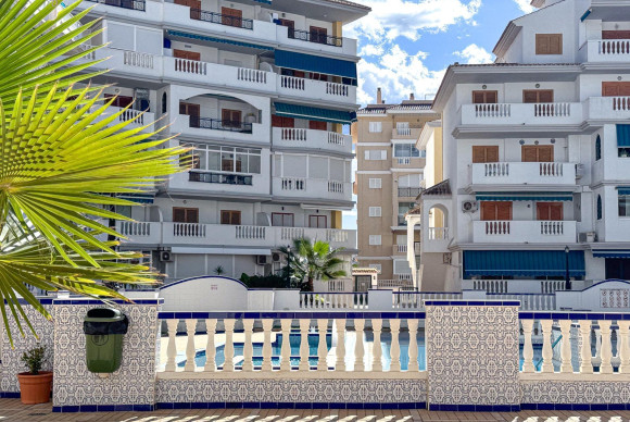 Resale - Apartment  - Torrevieja - La Mata