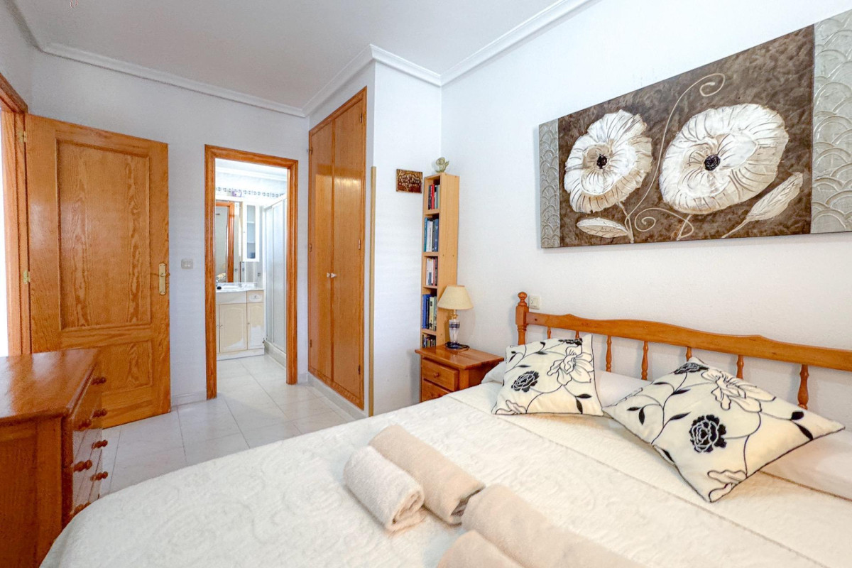 Resale - Apartment  - Torrevieja - La Mata