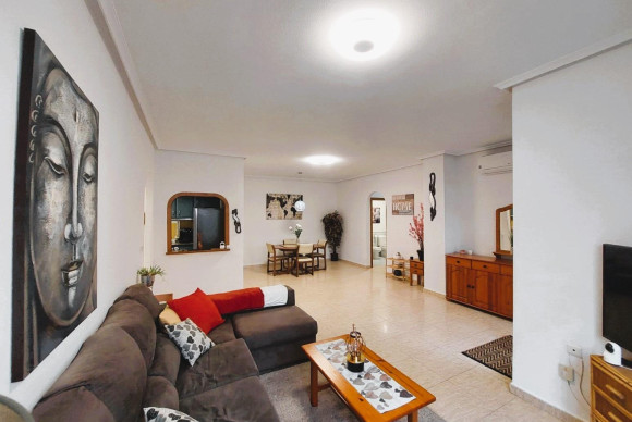 Reventa - Apartamento / piso - Torrevieja - Playa de los locos