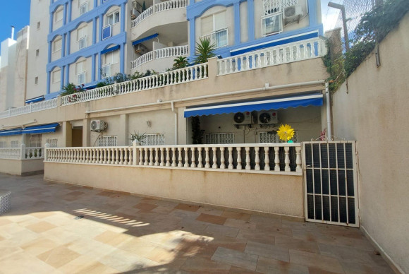 Reventa - Apartamento / piso - Torrevieja - Playa de los locos