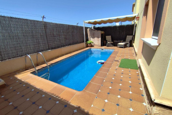 Resale - Villa - Torrevieja - Aguas nuevas 2