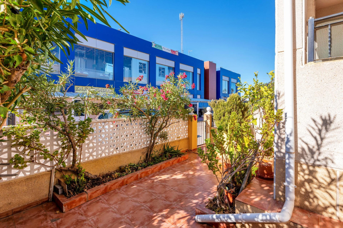 Revente - Bungalow - Torrevieja - Aguas Nuevas