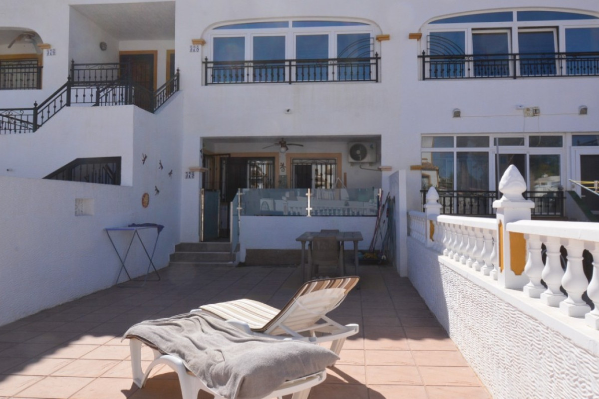 Resale - Apartment  - Vistabella Golf