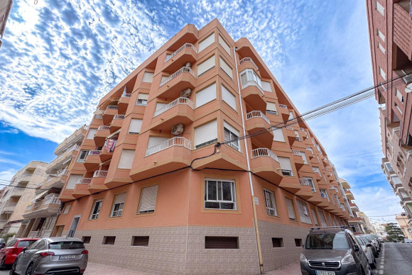 Reventa - Apartamento / piso - Torrevieja - Playa de los locos