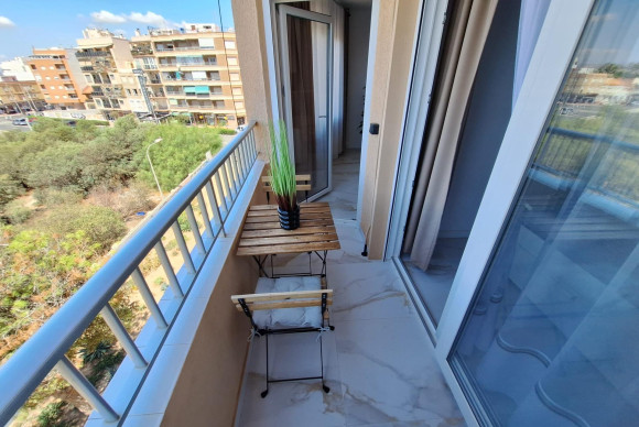 Reventa - Apartamento / piso - Torrevieja - torrevieja