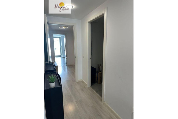 Reventa - Apartamento / piso - Valencia - Sant Isidre