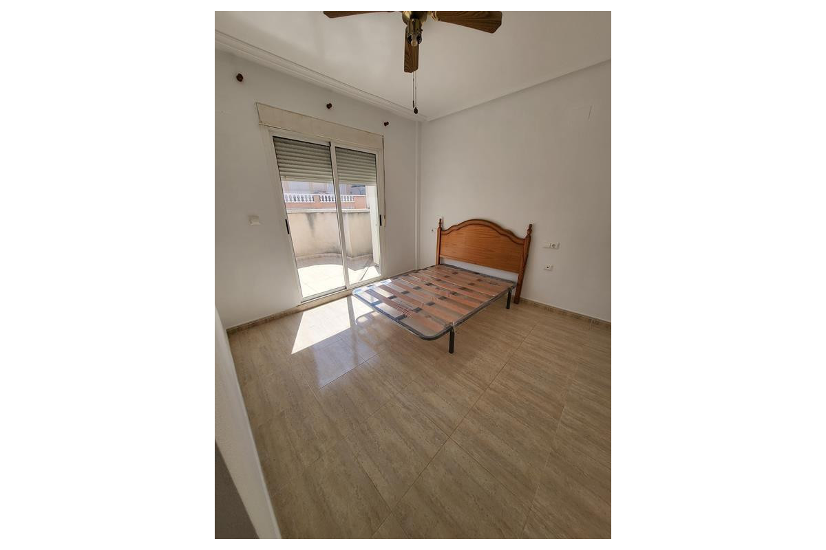 Resale - Apartment  - Torrevieja - Centro