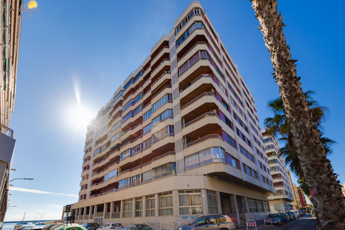 Resale - Apartment  - Torrevieja - Acequion