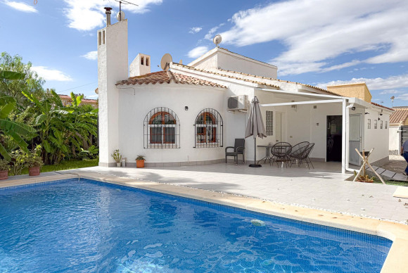 Reventa - Villa - Orihuela Costa - La Florida