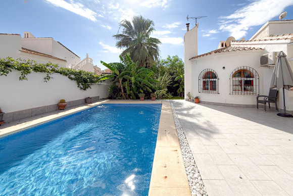 Reventa - Villa - Orihuela Costa - La Florida