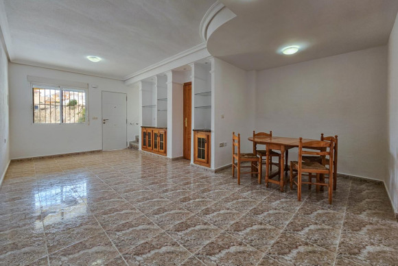 Revente - Bungalow - Orihuela - Calle Aneto, 03189