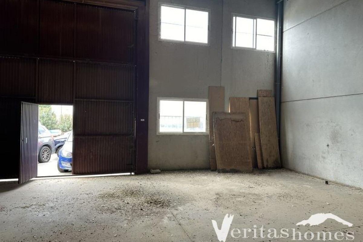 Revente - Commercial Unit - Huercal-Overa